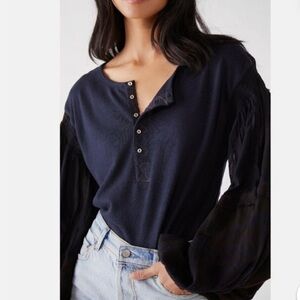 Free People Light Magic Henley Top. Size: XS. Excellent condition